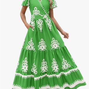 Chic Green and White Patterned Maxi Dress
